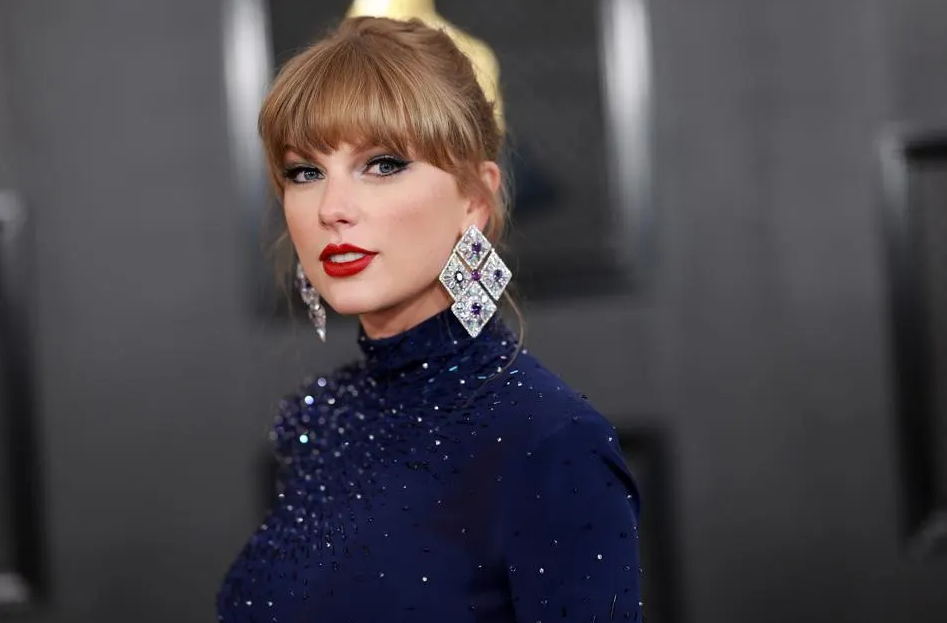 Taylor Swift: The Billion-Dollar Melody